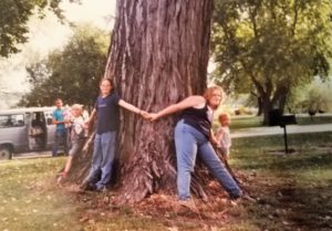 kids around a big tree